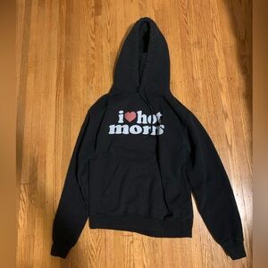 I love hot moms hoodie